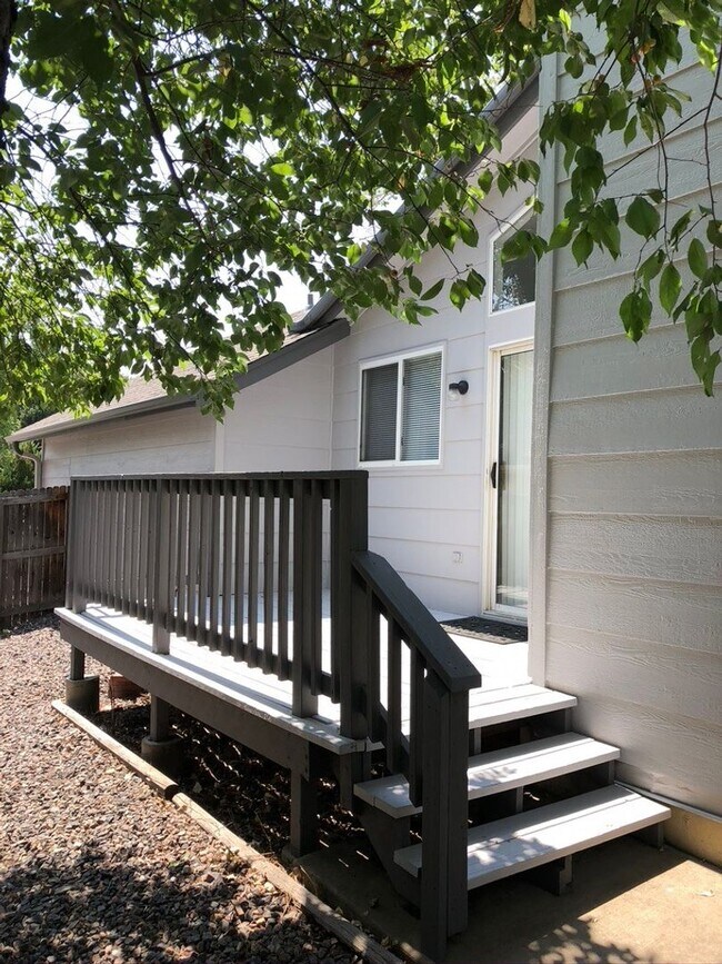 Building Photo - 3969 Hilary Ct