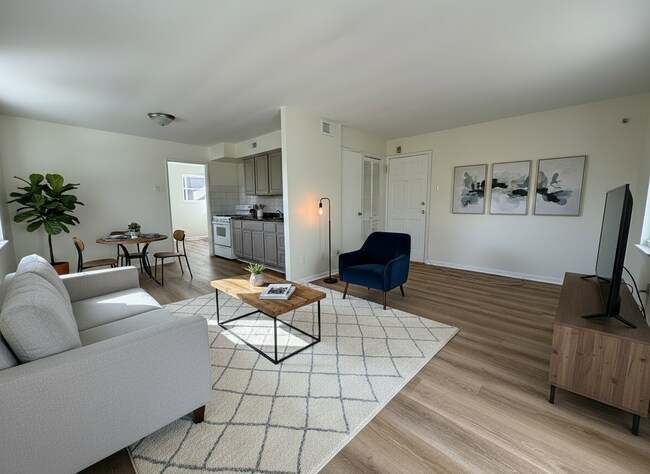 Building Photo - 7405 Dorcas St