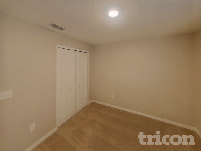 Building Photo - 10923 Rainbow Pyrite Dr