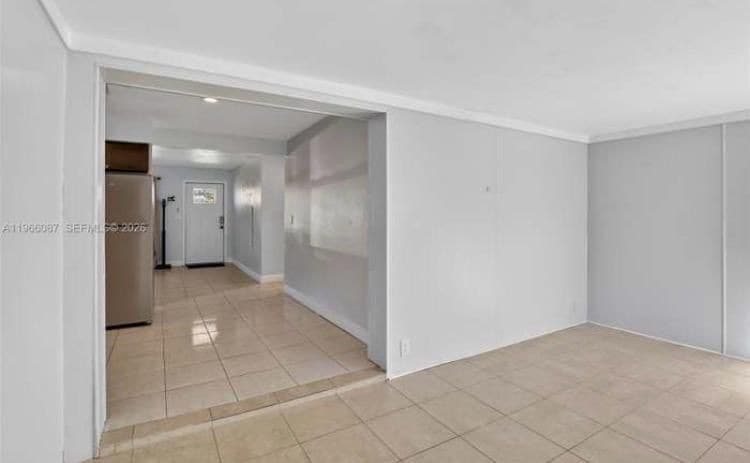 Building Photo - 4998 SW 92nd Terrace