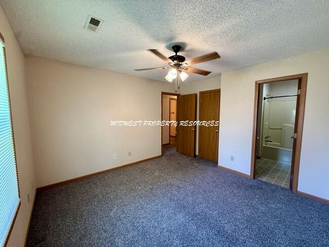 Building Photo - 503 NE Austin St