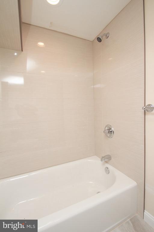 Building Photo - 1218 S 8th St