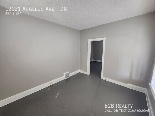 Building Photo - 12121 Angelus Ave