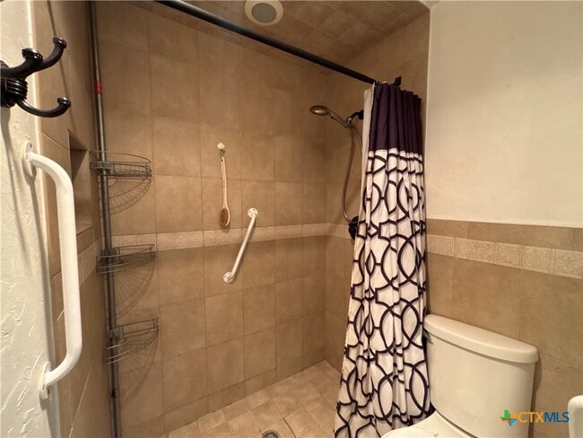 Building Photo - 205 Magdalena Dr