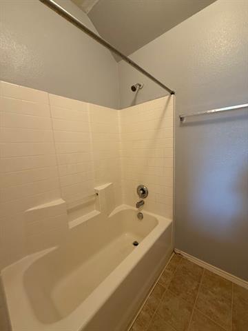 Building Photo - 1820 Brookridge Dr