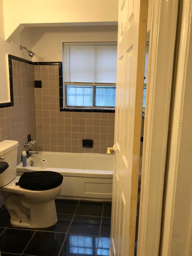 Building Photo - 20225 Anglin St