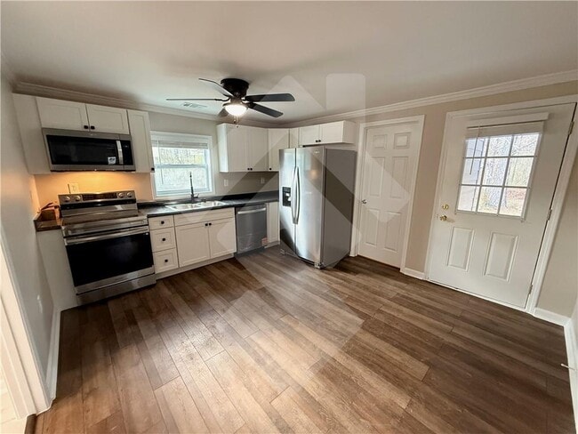 Building Photo - 3927 Dallas Acworth Hwy NW