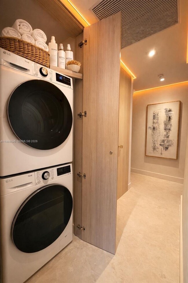 Building Photo - 1000 West Ave