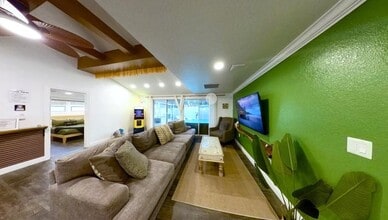 Building Photo - 3301 19th Ave W