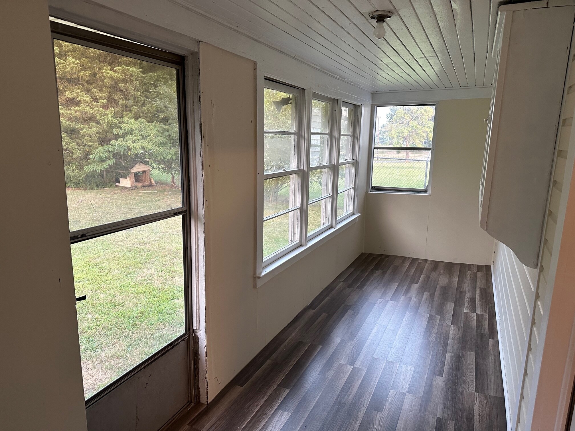 Building Photo - 405 E Bodenhamer St