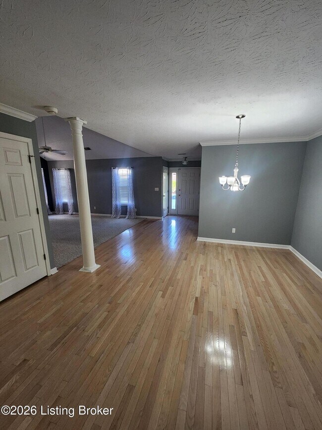 Building Photo - 10828 Glenway Pl