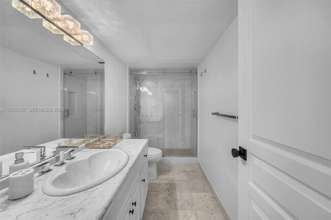Building Photo - 881 Ocean Dr