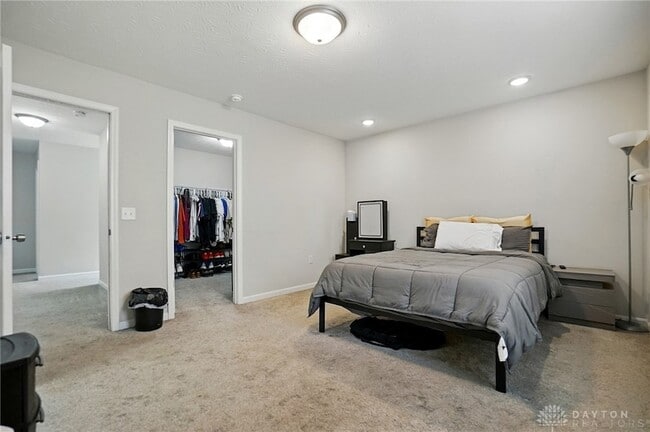 Building Photo - 720 Diamond Loop
