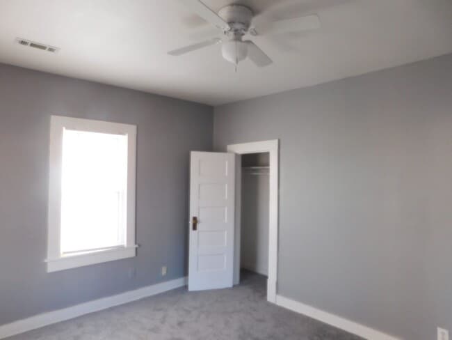Building Photo - 3 Bed 1 Bath in El Dorado