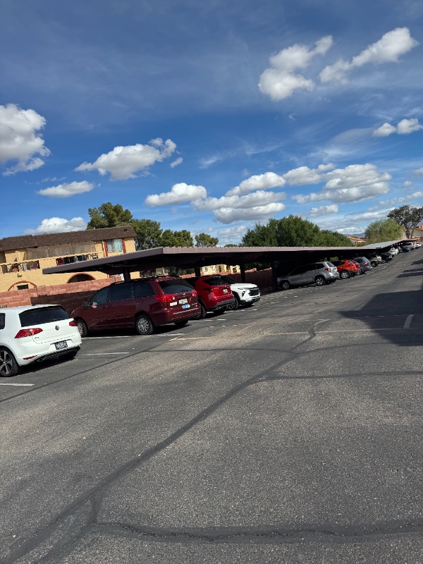 Building Photo - 2194 N Pantano Rd