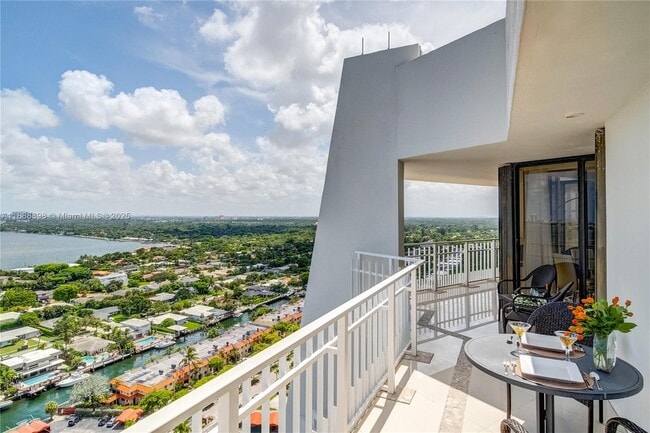 Building Photo - 4000 Towerside Terrace