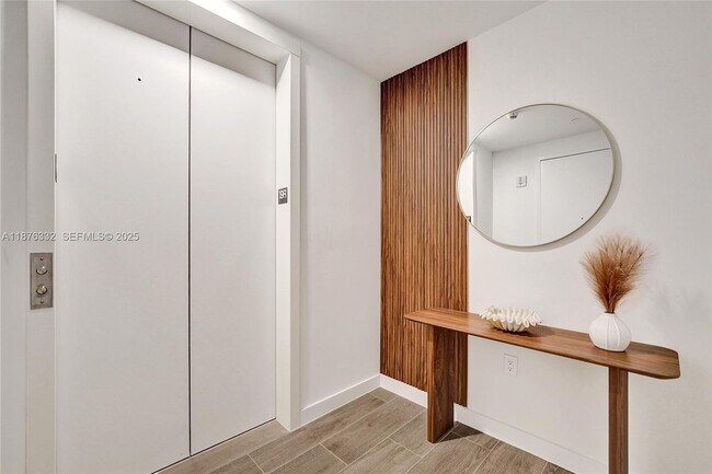 Building Photo - 900 N Ocean Blvd