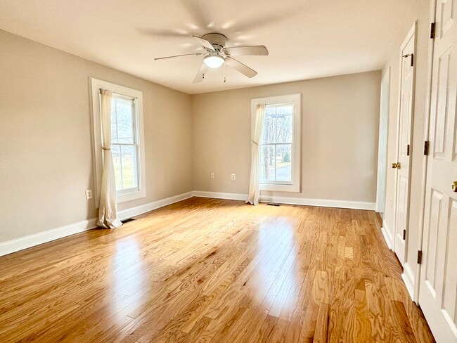 Building Photo - 625 Goldsborough St