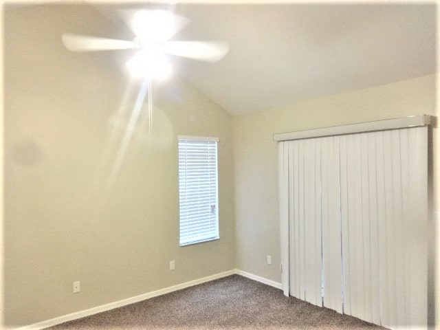 Building Photo - 3334 Lakeview Cir