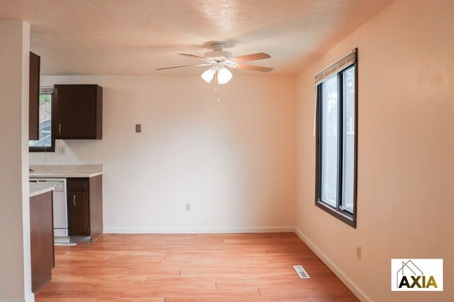 Building Photo - Cozy 2BD/1BA Home in Great Location!