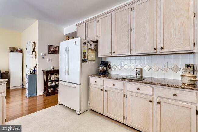 Building Photo - 6328 Dunman Way