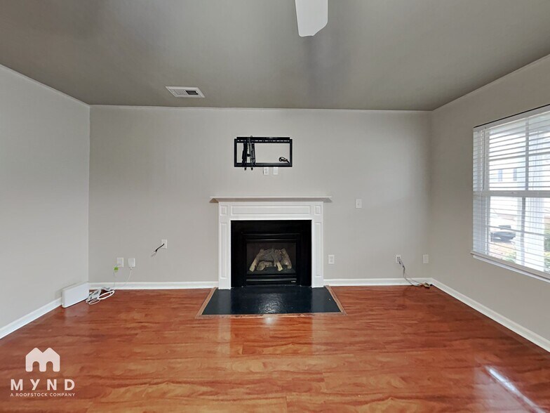 Building Photo - 3818 Chehaw Dr