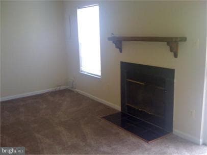 Building Photo - 7826 Somerset Ct