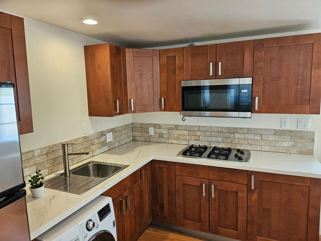 Building Photo - 20624 Kittridge St