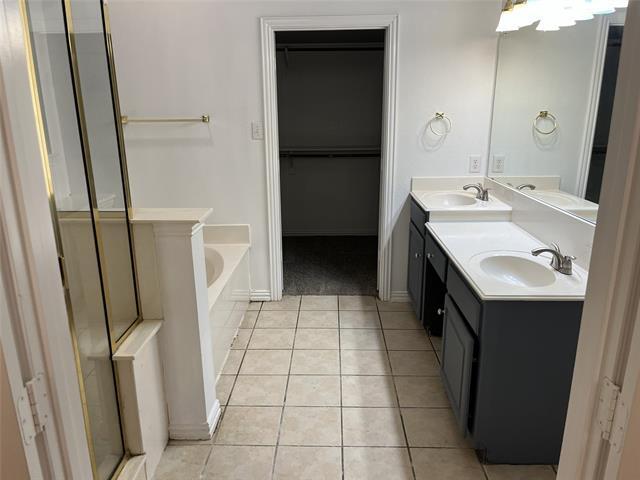 Building Photo - 1005 Leoti Ln