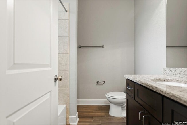 Building Photo - 3067 View Ridge Dr