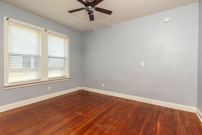 Building Photo - Midtown Charm!  Updated 3BR/2BA house