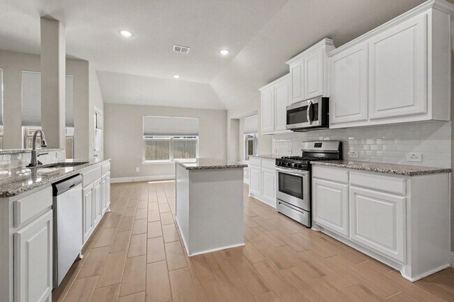 Building Photo - 312 Eagle Ridge Rd