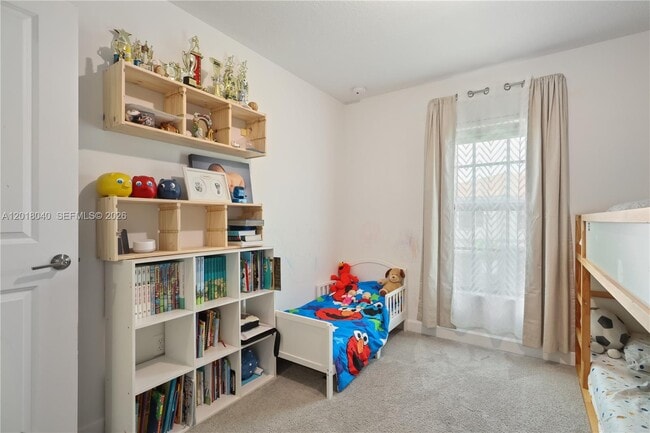 Building Photo - 2014 Sugar Maple Dr