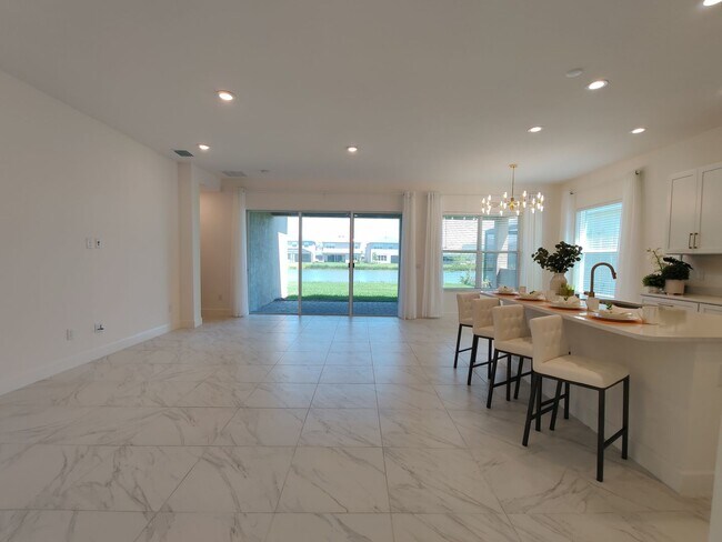 Building Photo - 32792 Tree of Life Ave