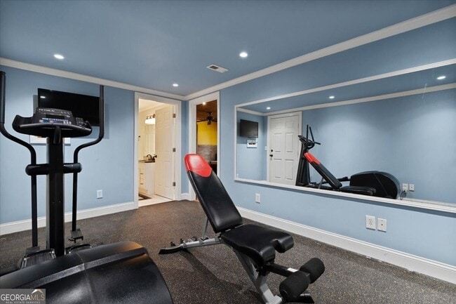 Building Photo - 530 Slane Trce