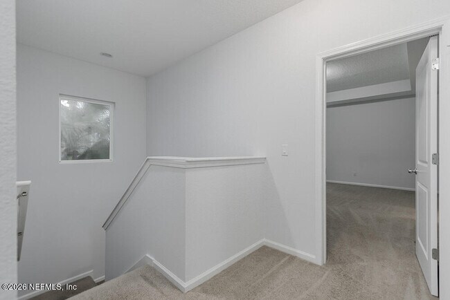 Building Photo - 1492 Autumn Pines Drive