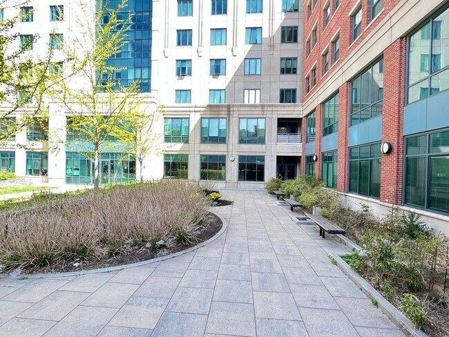Building Photo - 1 Nassau St