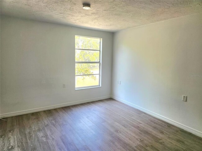 Building Photo - 11631 Seminole Dr