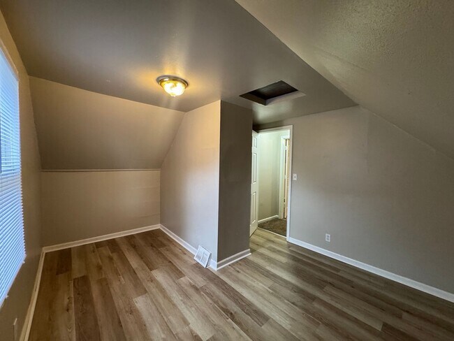 Building Photo - 3928 N 30th St