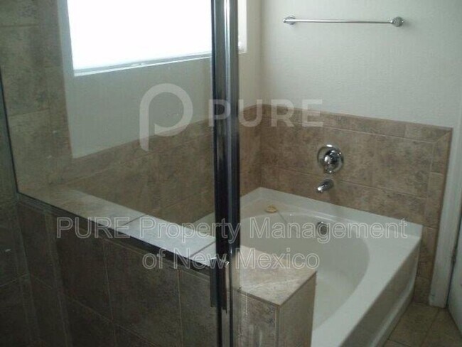 Building Photo - 9663 Mirasol Ave NW