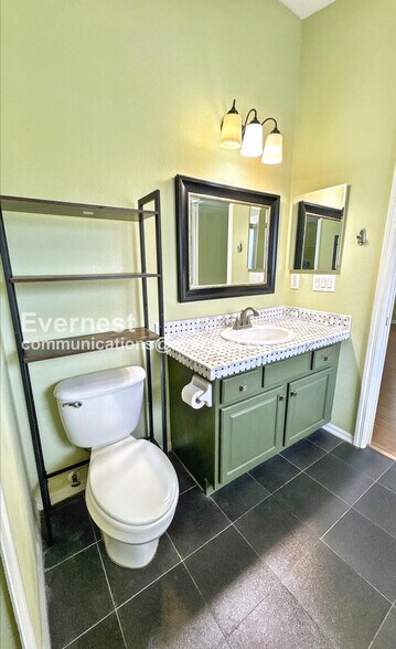 Building Photo - 2926 Walnut Grove Ct