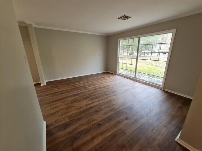 Building Photo - 4 Bed 2 Bath in 36111 zip code