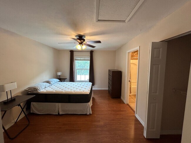 Building Photo - 5206 Sunridge Palms Dr