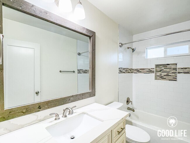 Building Photo - SD: 3BD/2BA Home in Oceanside with Private Backyard, Wood-Burning Stove & In-Unit Laundry