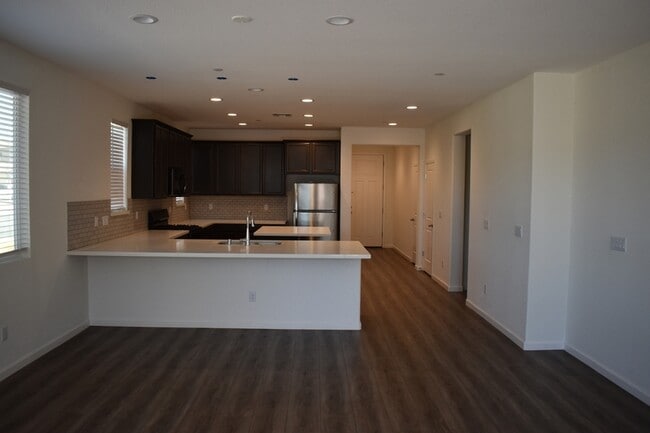 Building Photo - 3591 Sunstone Ct