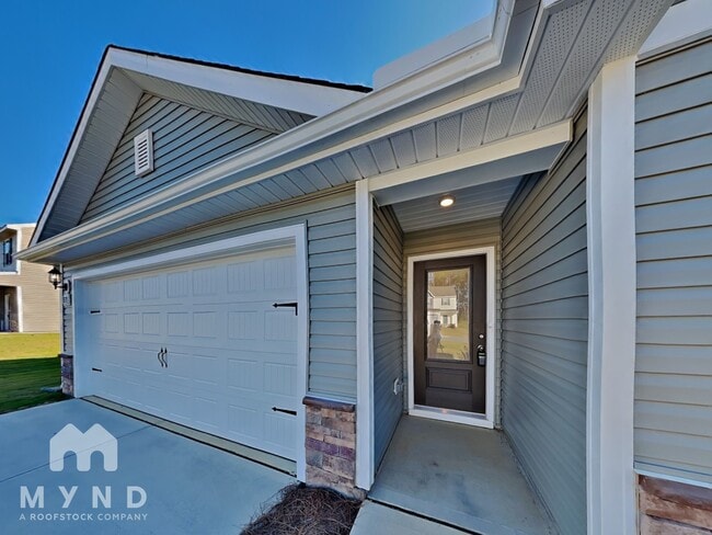 Building Photo - 371 Ivy Bank Dr