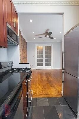 Building Photo - 493 Second Avenue