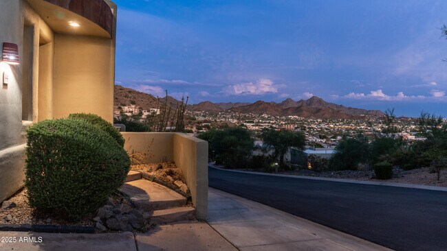 Building Photo - 44 W Foothill Dr