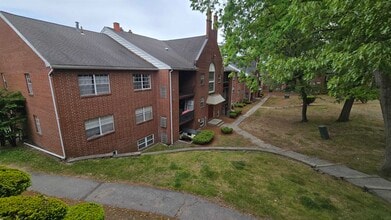 Building Photo - 6 Louisburg Square