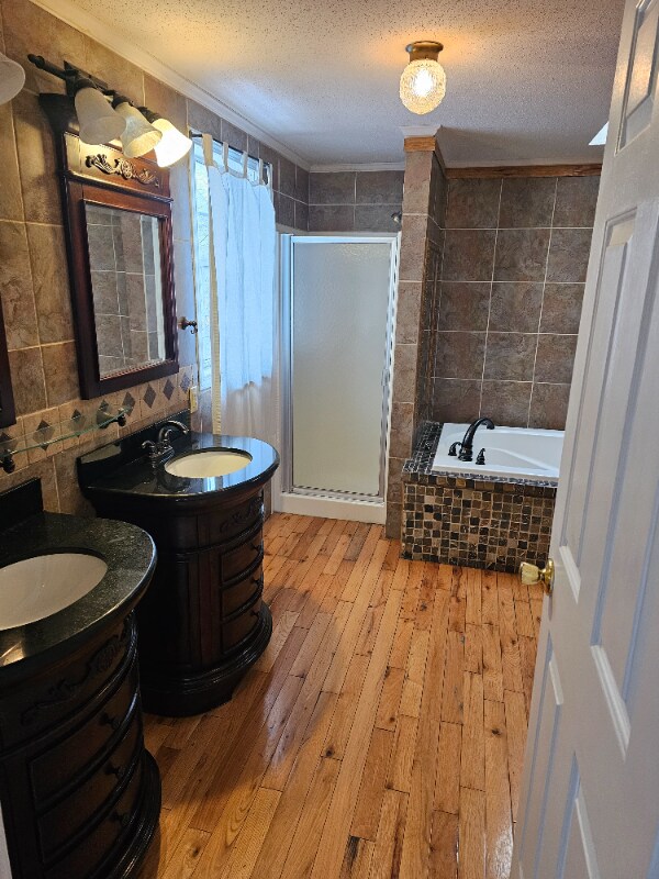 Building Photo - 1574 Armstrong Rd